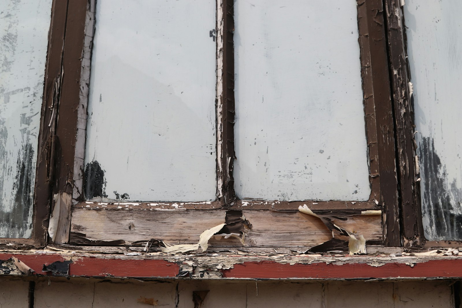 Before: Single-pane to energy-efficient vinyl in Albuquerque, NM